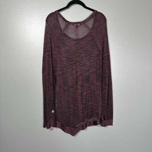 Rock & Republic Women's Goth Burgundy & Black Oversized Mesh Sweater - Size XL - Picture 6 of 6